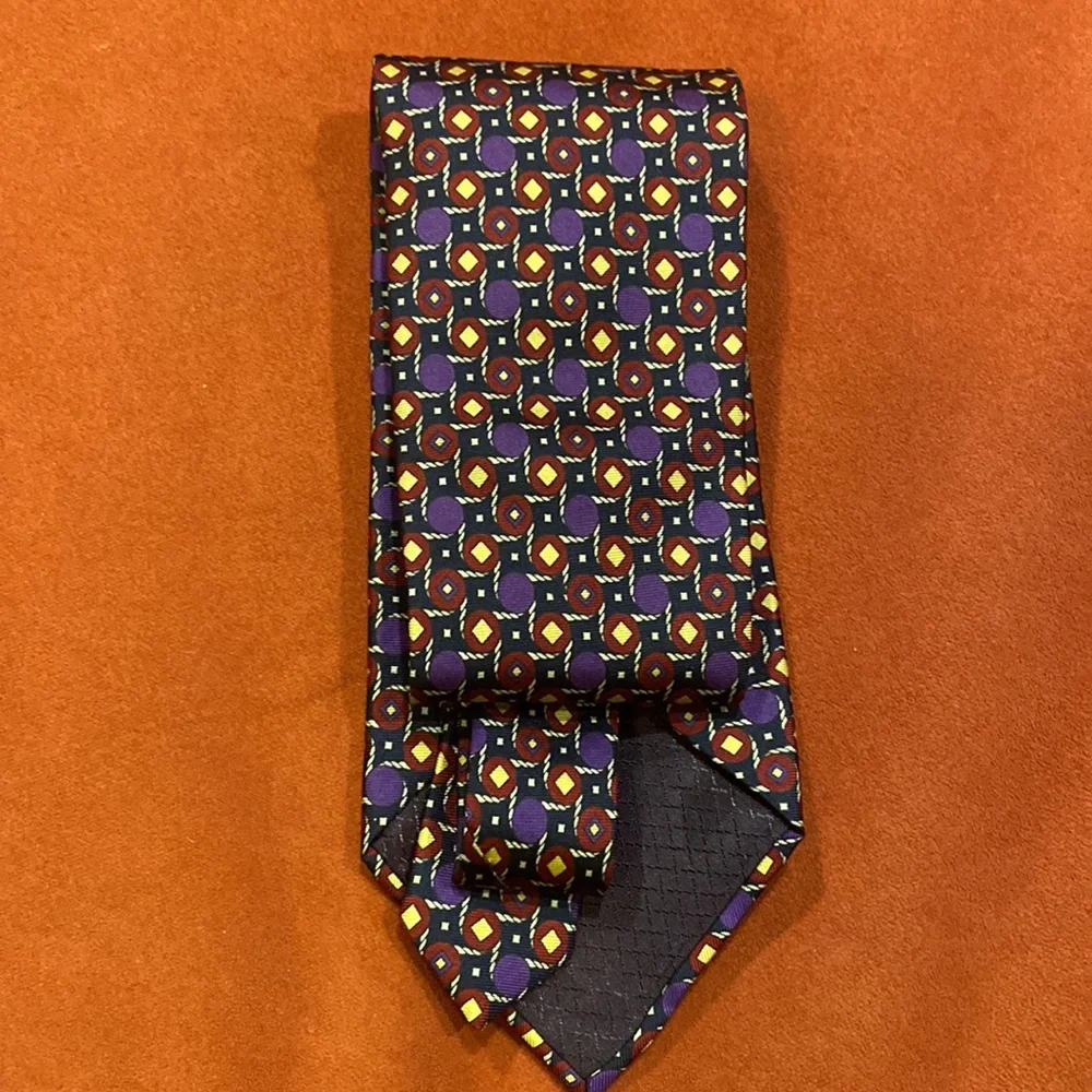 DIOR CHRISTIAN 💯 % silk tie, like new.